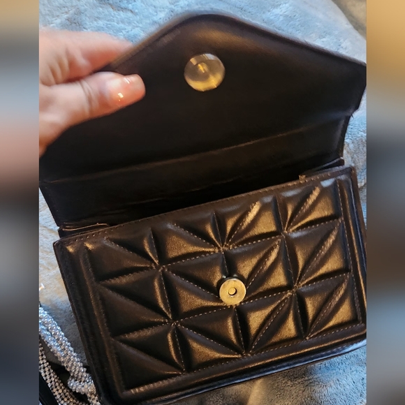 Unique Purse - Picture 2 of 2